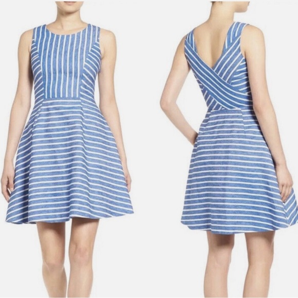 Vineyard Vines Dresses & Skirts - Vineyard Vines Blue and White Fit and Flare Mini Dress